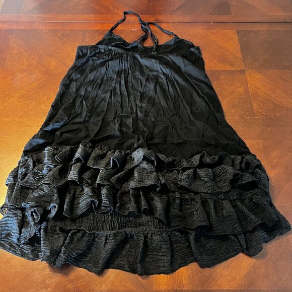 Black Sleeveless Ruffled Viscose Dress With Adjustable Straps & Tiered Hem - Picture 4 of 4